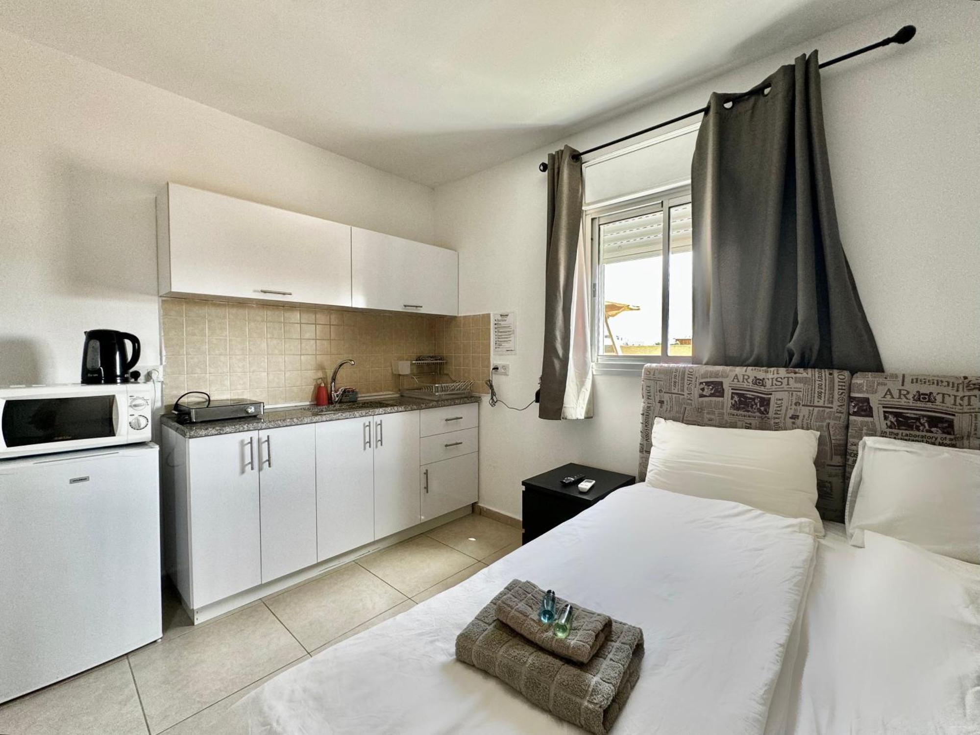Old Jaffa'S Penthouse Boutique Hostel Тель-Авів Екстер'єр фото